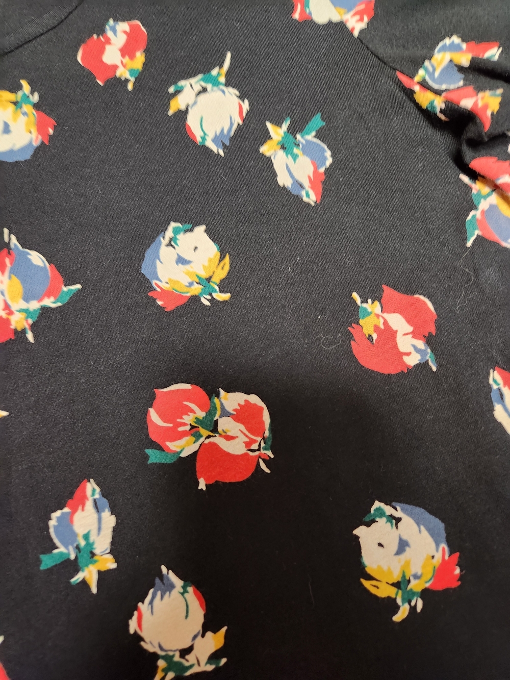 Lauren Ralph Lauren Black Floral Tee with Multicolor Blooms - Picture 5 of 11